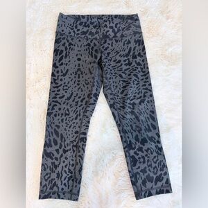 Leopard Print Lululemon Cropped Leggings